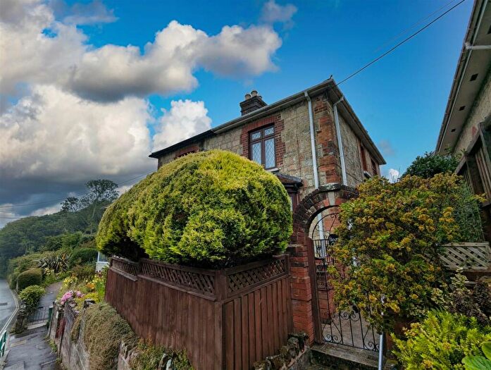 3 Bedroom Semi-Detached House For Sale In St. Johns Road, Wroxall, Ventnor, PO38