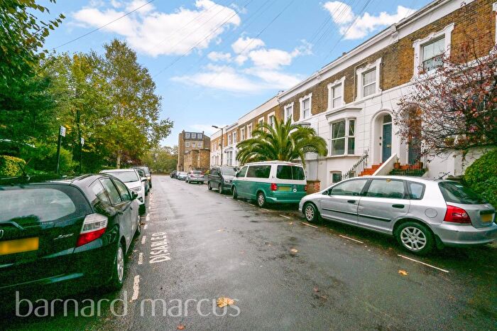 1 Bedroom Flat For Sale In Kings Grove, London, SE15