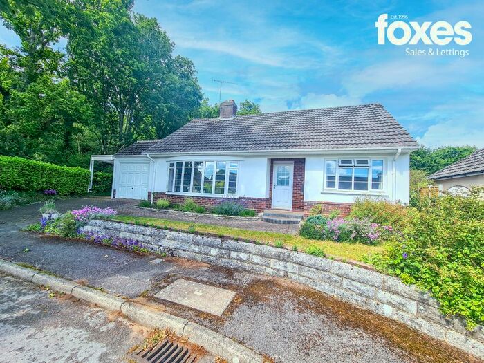 2 Bedroom Detached Bungalow To Rent In Dunedin Drive, Ferndown, Dorset, BH22