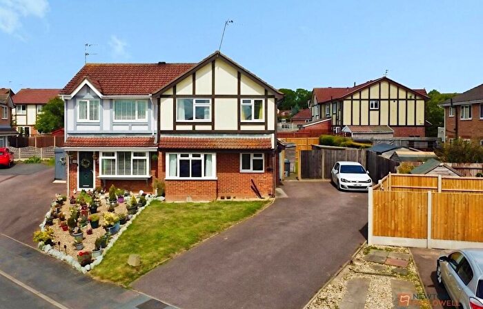 2 Bedroom Terraced House For Sale In Windsor Avenue, Groby, LE6