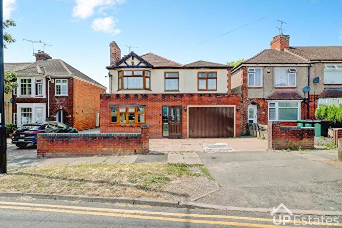 4 Bedroom Detached House For Sale In Hipswell Highway, Coventry, CV2