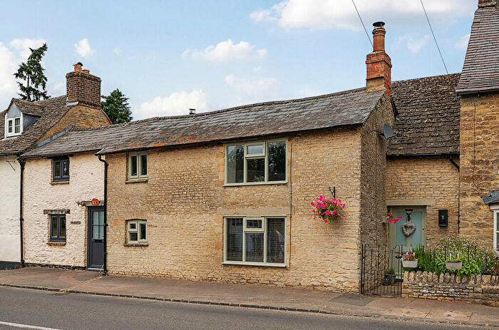 2 Bedroom Terraced House For Sale In Main Road, Alvescot, Bampton, OX18