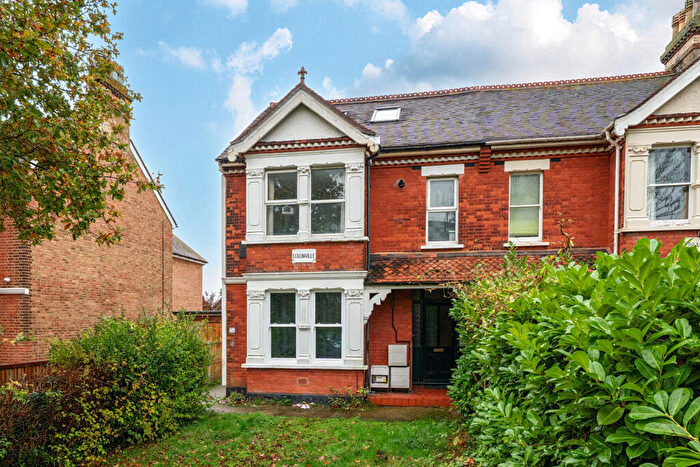 2 Bedroom Apartment For Sale In Goldsel Road, Swanley, Kent, BR8