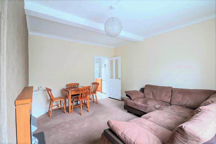 2 Bedroom Flat To Rent In Diana Street, Newcastle Upon Tyne, NE4