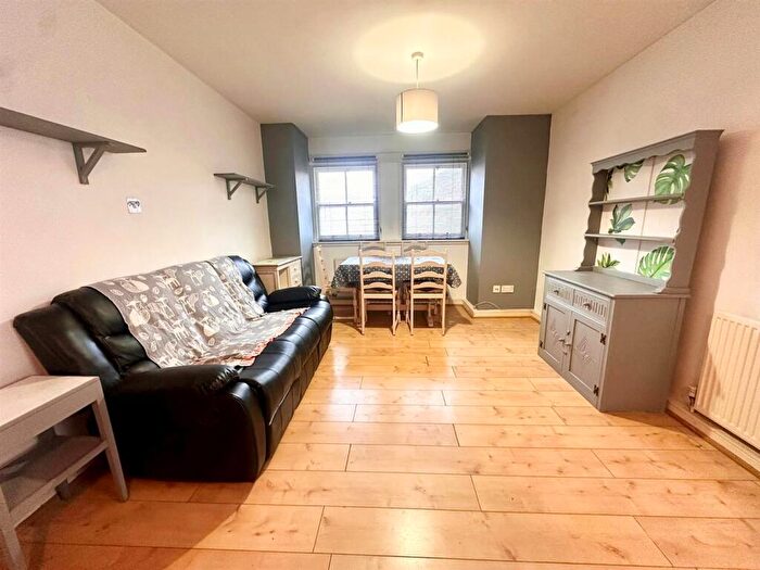 2 Bedroom Apartment To Rent In Gambier Terrace, Liverpool, L1
