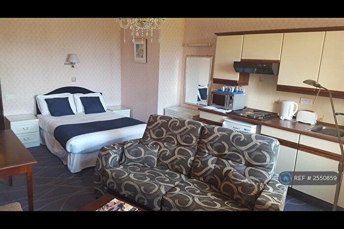 Studio To Rent In Douglas Avenue, Exmouth, EX8