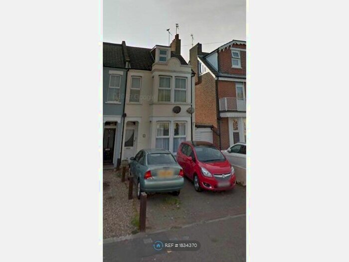 3 Bedroom Maisonette To Rent In Hayes Road, Clacton On Sea, CO15