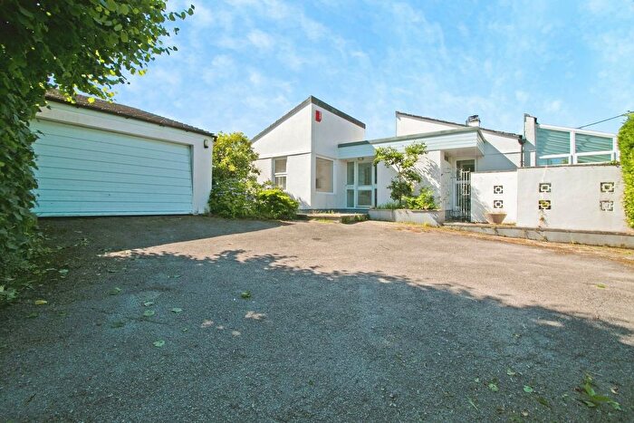 4 Bedroom Detached Bungalow For Sale In Budock Vean Lane, Mawnan Smith, Falmouth, TR11