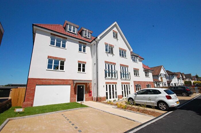 1 Bedroom Flat To Rent In Flat Elizabeth Court, Bathurst Walk, Iver, SL0