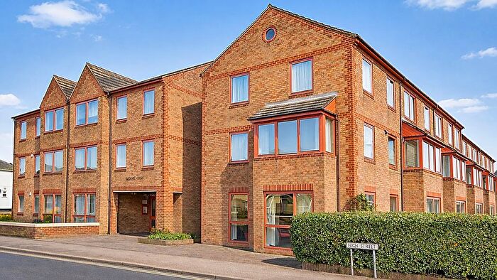 1 Bedroom Flat For Sale In Cavendish Court, High Street, Herne Bay, CT6