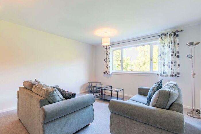 2 Bedroom Flat To Rent In Howden Hall Crescent, Edinburgh, EH16