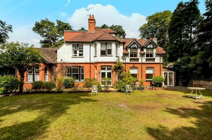 2 Bedroom Apartment To Rent In Flat The Frith, Brockenhurst Road, SL5