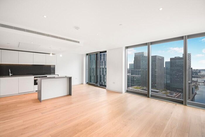 2 Bedroom Apartment To Rent In Landmark Pinnacle, Marsh Wall, E14