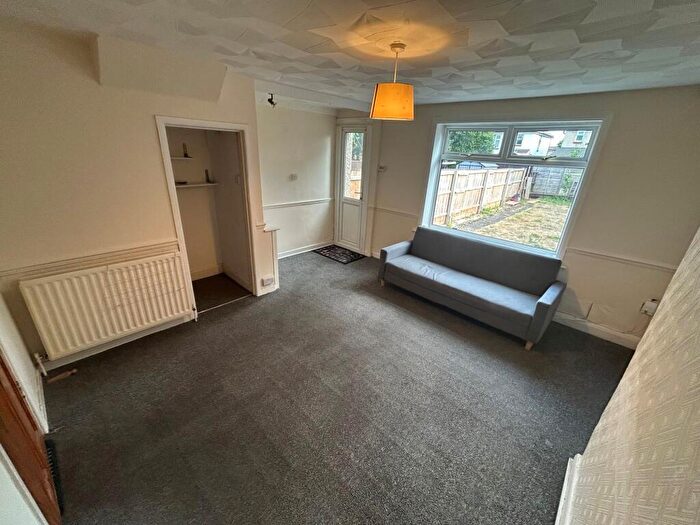 3 Bedroom Terraced House To Rent In Honeysuckle Road, Southampton, SO16
