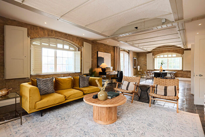 4 Bedroom Apartment To Rent In Ivory House, St. Katharine Docks, London, E1W