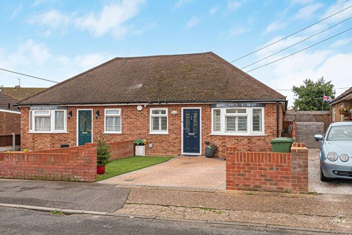 3 Bedroom Semi Detached Bungalow For Sale In Meadow Road, Ashford, TW15