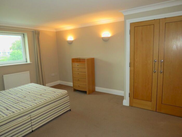 2 Bedroom Flat To Rent In Cherry Hinton Road, Cambridge, CB1