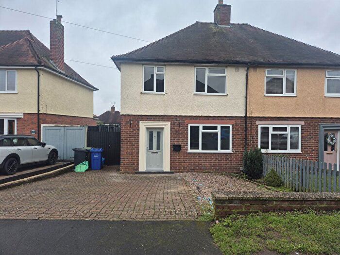 3 Bedroom Semi Detached House To Rent In Rosemary Lane, West Midlands, DY8