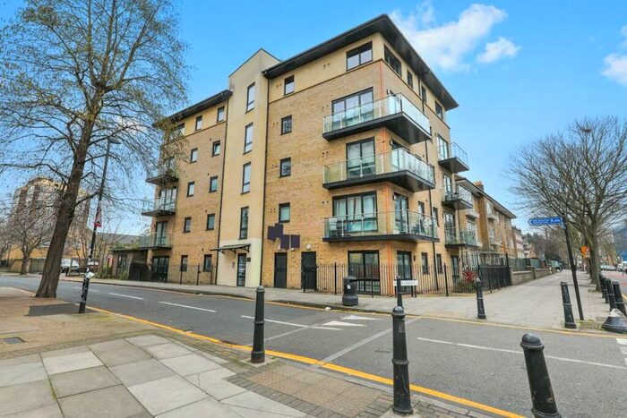 1 Bedroom Apartment To Rent In Britannia House, Digby Street, London, E2