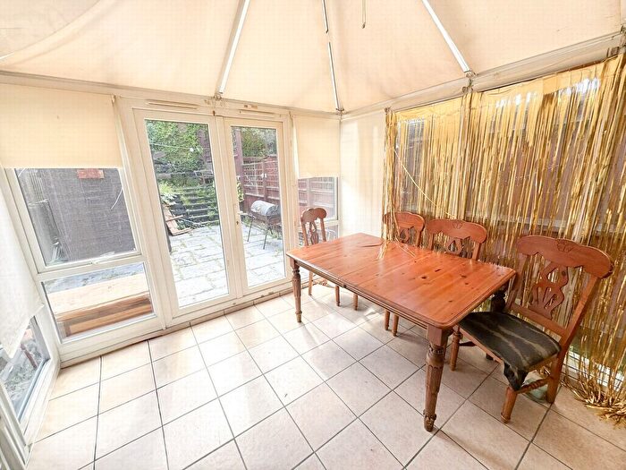 4 Bedroom Terraced House To Rent In Ching Way, Chingford, E4