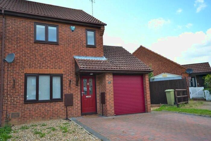 3 Bedroom End Of Terrace House To Rent In Burholme, Emerson Valley, Milton Keynes, Buckinghamshire, MK4