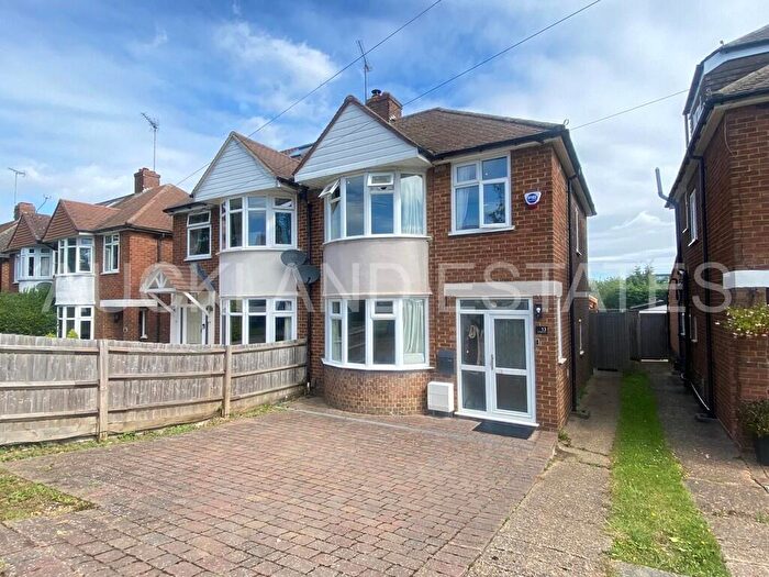 3 Bedroom Semi-Detached House To Rent In Ormesby Drive, Potters Bar, EN6