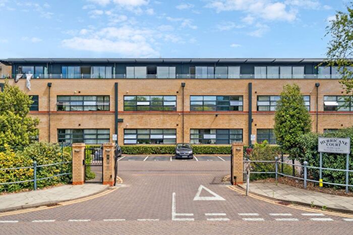 2 Bedroom Apartment For Sale In Hurricane Court, Langley, SL3