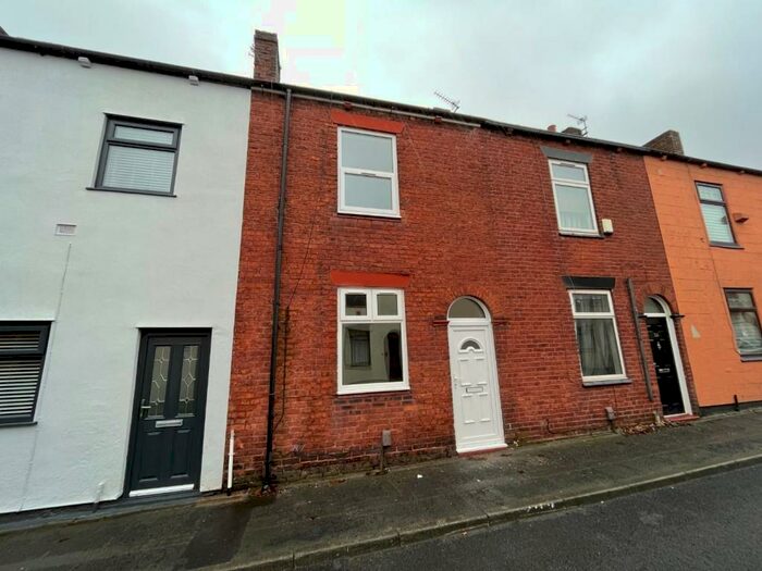 2 Bedroom Terraced House To Rent In Oak Street, Tyldesley, Manchester, M29
