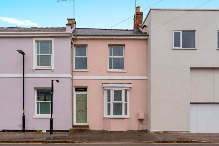 3 Bedroom Town House For Sale In Grafton Road, Leckhampton, Cheltenham, GL50