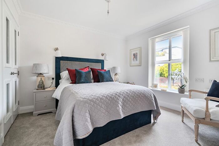 1 Bedroom Flat To Rent In Evenlode, Thamesfield Village, Henley-On-Thames, RG9