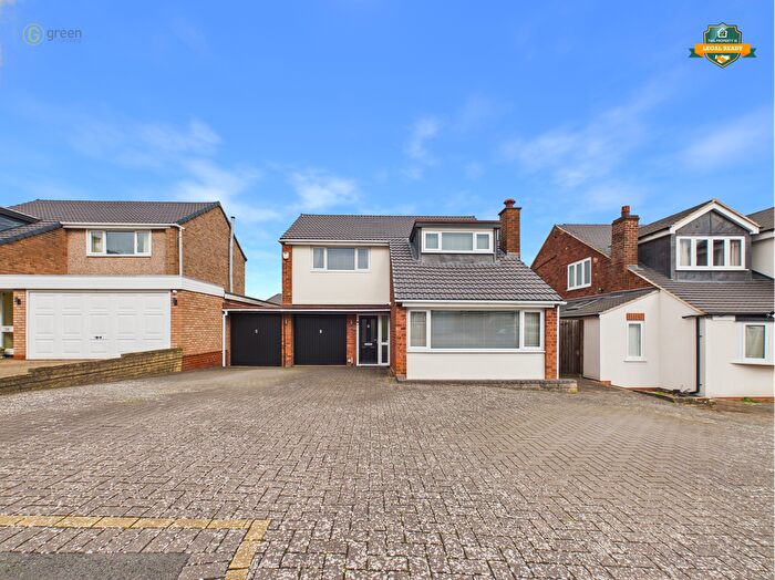 3 Bedroom Detached House For Sale In Mere Pool Road, Four Oaks, Sutton Coldfield, B75