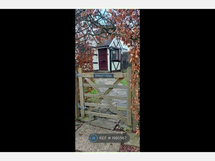 4 Bedroom Bungalow To Rent In Hayes Lane, Slinfold, RH13