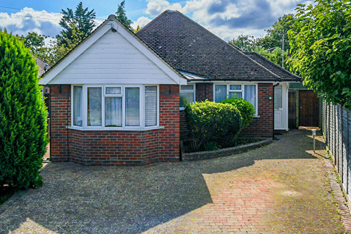 2 Bedroom Detached Bungalow To Rent In Saffron Platt, Guildford, GU2