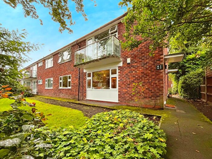 2 Bedroom Flat To Rent In Holmwood Court, Holmwood Road, Didsbury, M20