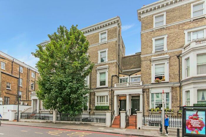 3 Bedroom Flat To Rent In Finborough Road, London, SW10