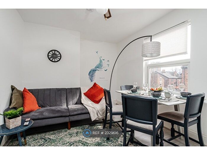 2 Bedroom Flat To Rent In Hartington Road, Toxteth, Liverpool, L8