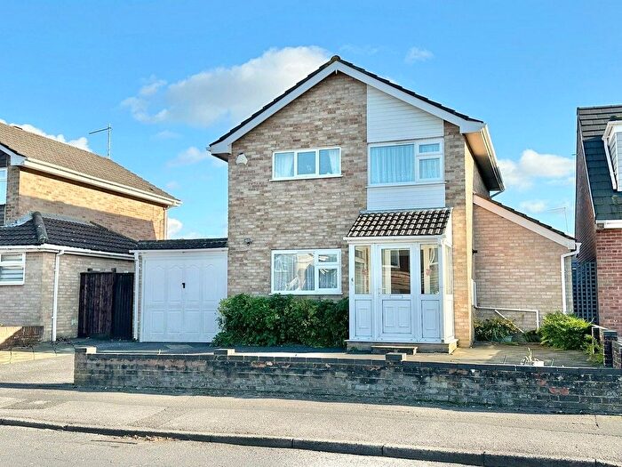 3 Bedroom Detached House For Sale In Verity Crescent, Canford Heath, Poole, BH17