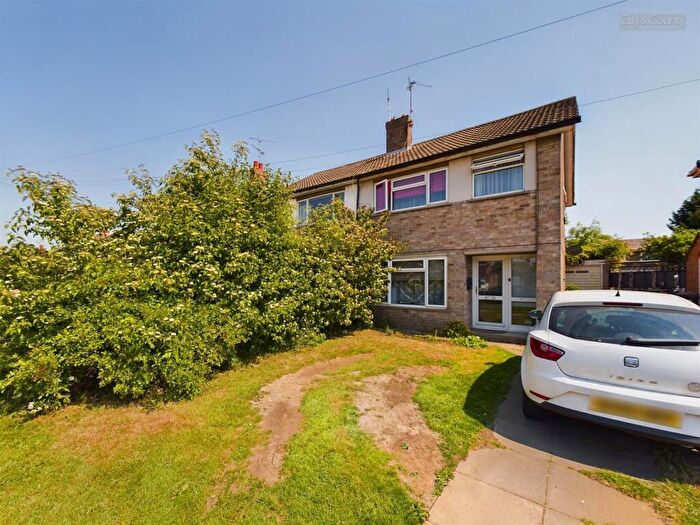 3 Bedroom Semi-Detached House To Rent In Welland Road, Dogsthorpe, Peterborough, PE1