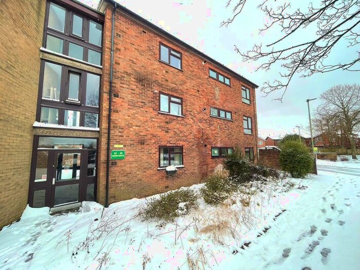 3 Bedroom Flat To Rent In Pippin Green, Norwich, NR4