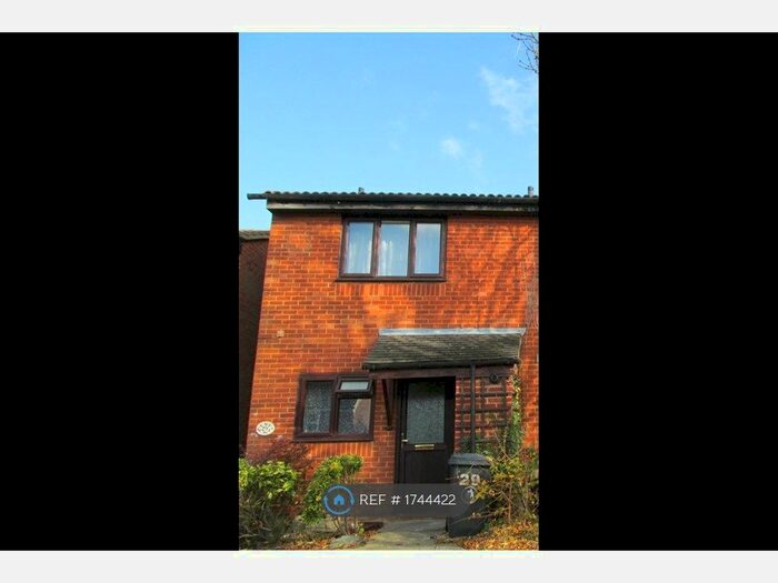 2 Bedroom End Of Terrace House To Rent In Buttermere Road, Orpington, BR5