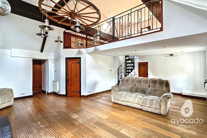 3 Bedroom Barn Conversion For Sale In Manor Farm Barns, Church Lane, Charlton On Otmoor, OX5
