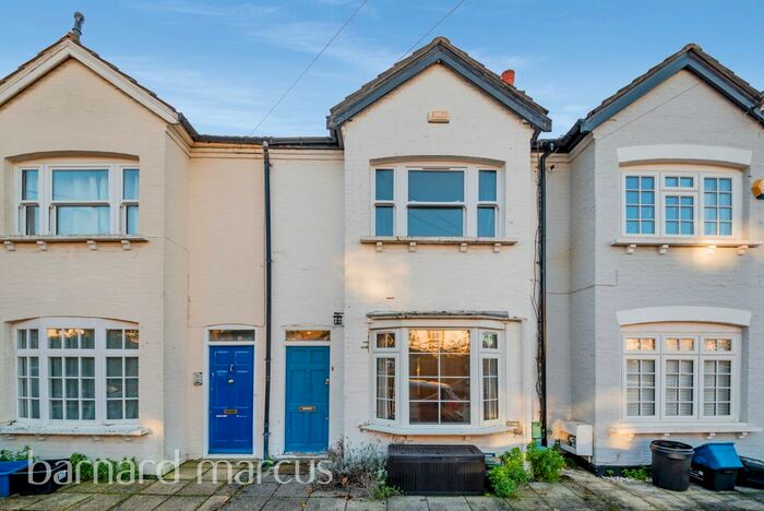 2 Bedroom Terraced House To Rent In Alton Road, Richmond, Surrey, TW9