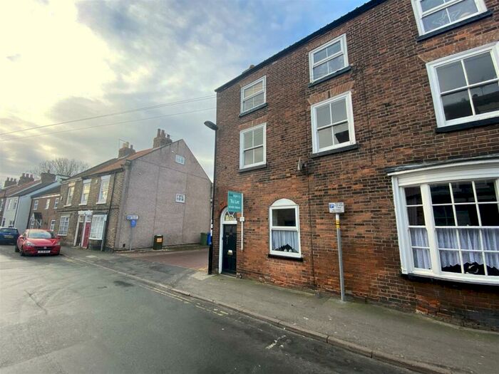 1 Bedroom Flat To Rent In Hailgate, Howden, DN14