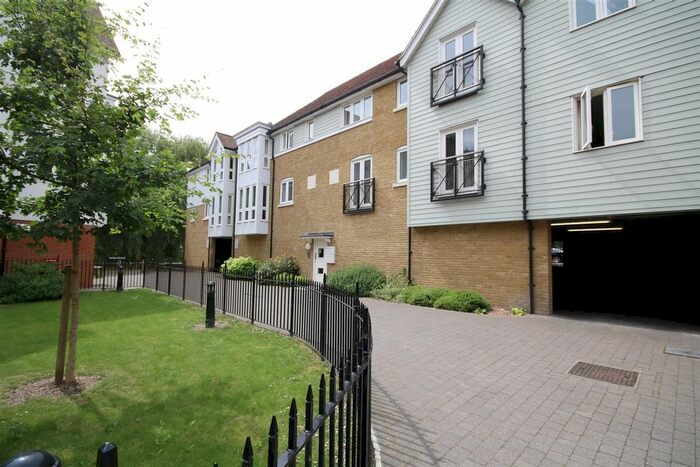 1 Bedroom Flat To Rent In City Wall Avenue, Canterbury, CT1