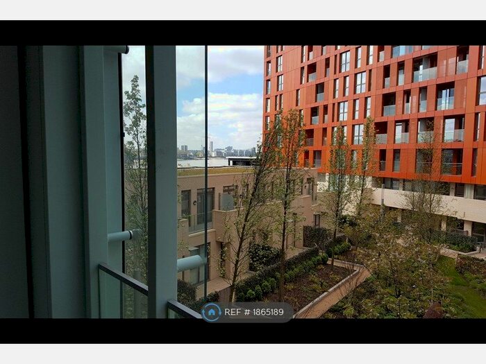 2 Bedroom Flat To Rent In Poldo House, London, SE10