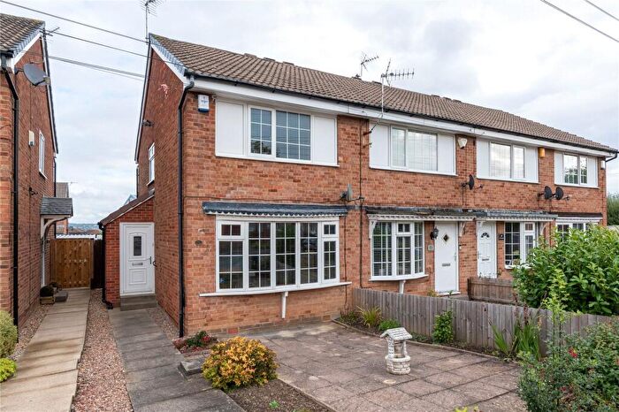 2 Bedroom End Of Terrace House For Sale In Newlands, Farsley, Pudsey, West Yorkshire, LS28