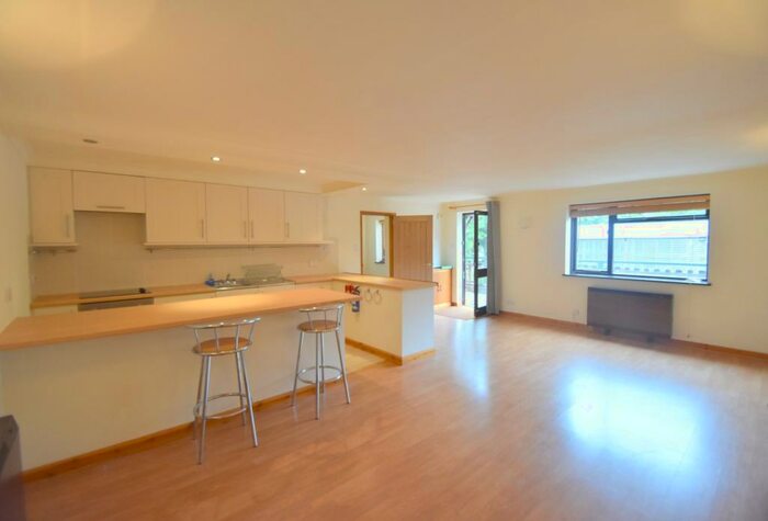 1 Bedroom Apartment To Rent In The Riverbank, Clewer Court Road, Windsor, SL4