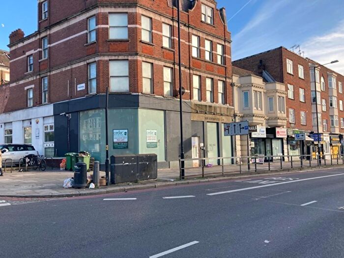 Garage / Parking To Rent In Finchley Road, Finchley Road, NW3