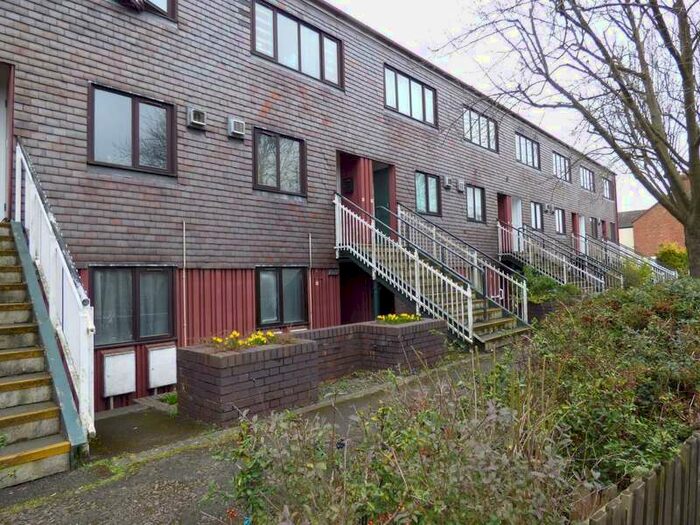 1 Bedroom Apartment To Rent In 15 Stoneways Close, Luton, LU4