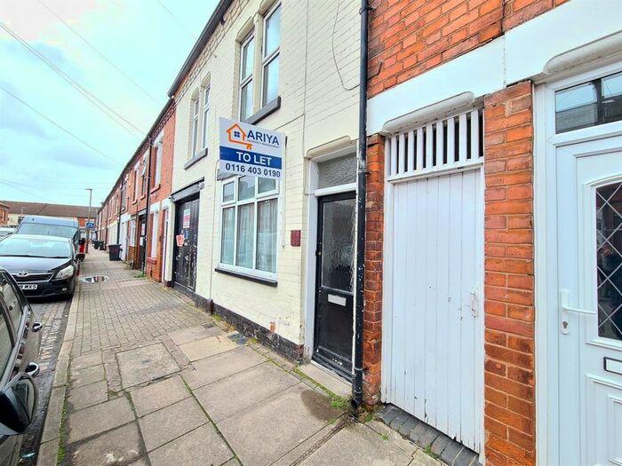 1 Bedroom Flat To Rent In Rolleston Street, Leicester, LE5